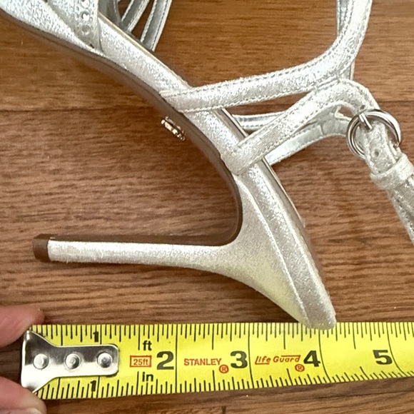 Nina Women's Flirty-Fly Silver Reflect Heels size 6 - Picture 7 of 7